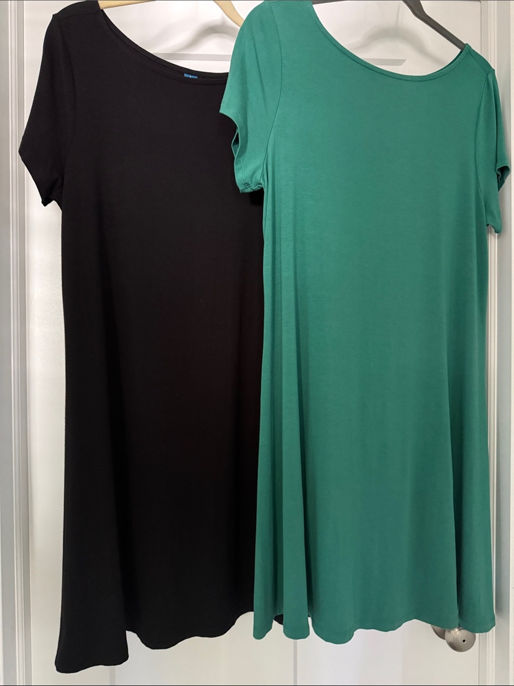 2 Old Navy Short Sleeve Swing Dresses in Green and Black. L. ptp 20” length 37”